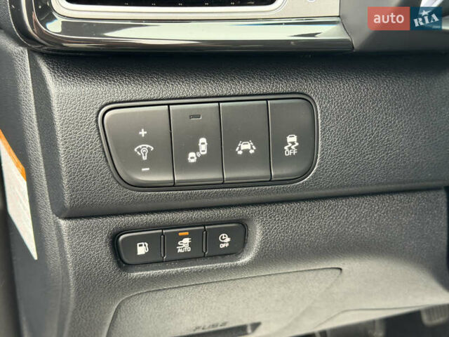 Черный Киа Niro, объемом двигателя 1.6 л и пробегом 98 тыс. км за 18999 $, фото 50 на Automoto.ua