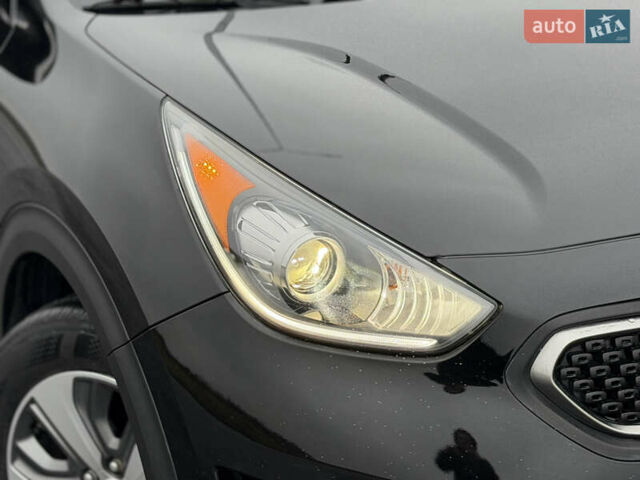 Черный Киа Niro, объемом двигателя 1.6 л и пробегом 98 тыс. км за 18999 $, фото 10 на Automoto.ua