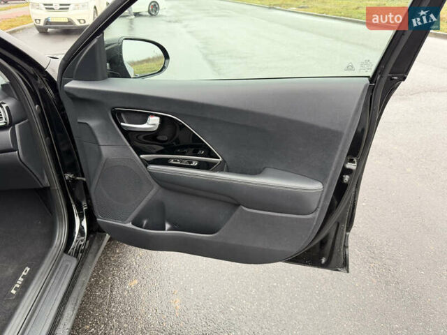 Черный Киа Niro, объемом двигателя 1.6 л и пробегом 98 тыс. км за 18999 $, фото 76 на Automoto.ua