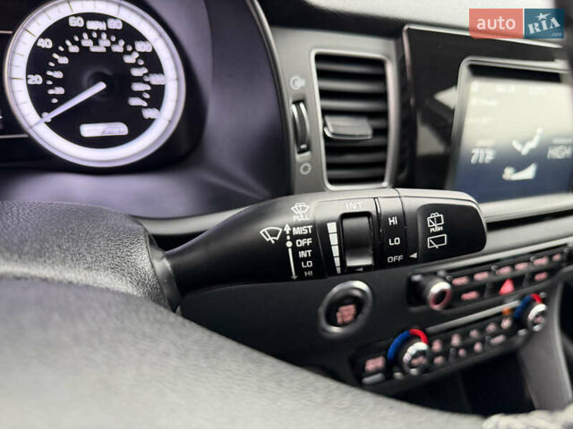 Черный Киа Niro, объемом двигателя 1.6 л и пробегом 98 тыс. км за 18999 $, фото 56 на Automoto.ua