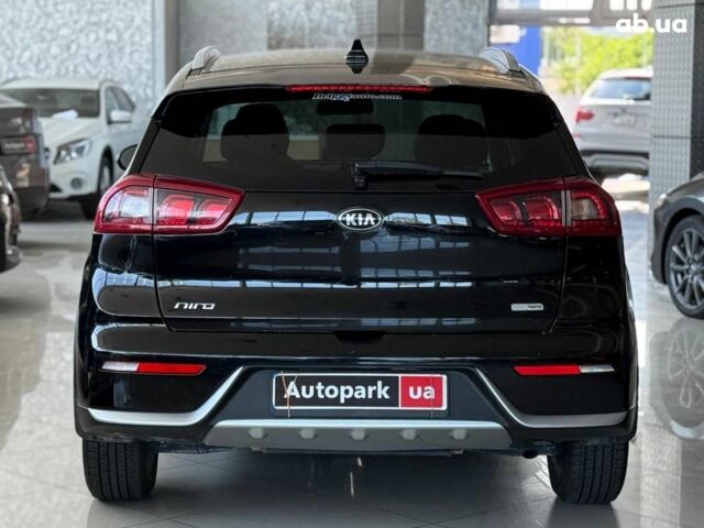Черный Киа Niro, объемом двигателя 1.6 л и пробегом 65 тыс. км за 18190 $, фото 5 на Automoto.ua