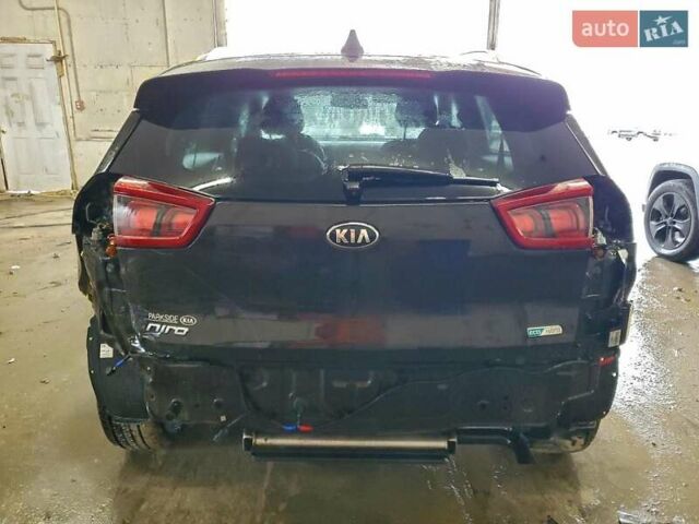 Черный Киа Niro, объемом двигателя 1.58 л и пробегом 63 тыс. км за 1500 $, фото 5 на Automoto.ua