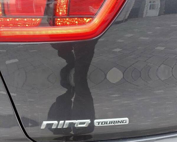 Черный Киа Niro, объемом двигателя 1.6 л и пробегом 153 тыс. км за 17400 $, фото 19 на Automoto.ua