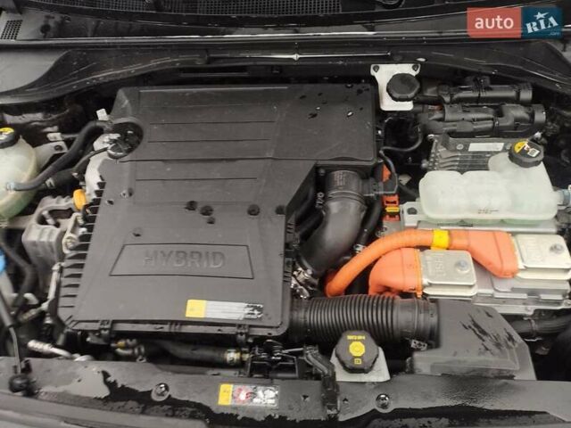 Чорний Кіа Niro, об'ємом двигуна 1.58 л та пробігом 89 тис. км за 14600 $, фото 1 на Automoto.ua
