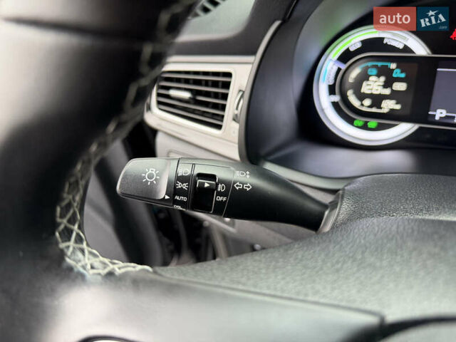 Черный Киа Niro, объемом двигателя 1.6 л и пробегом 98 тыс. км за 18999 $, фото 55 на Automoto.ua