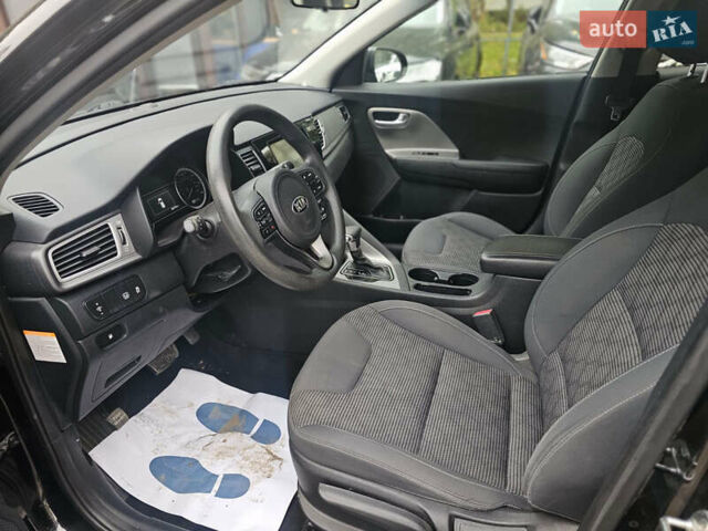 Черный Киа Niro, объемом двигателя 1.6 л и пробегом 132 тыс. км за 13500 $, фото 1 на Automoto.ua