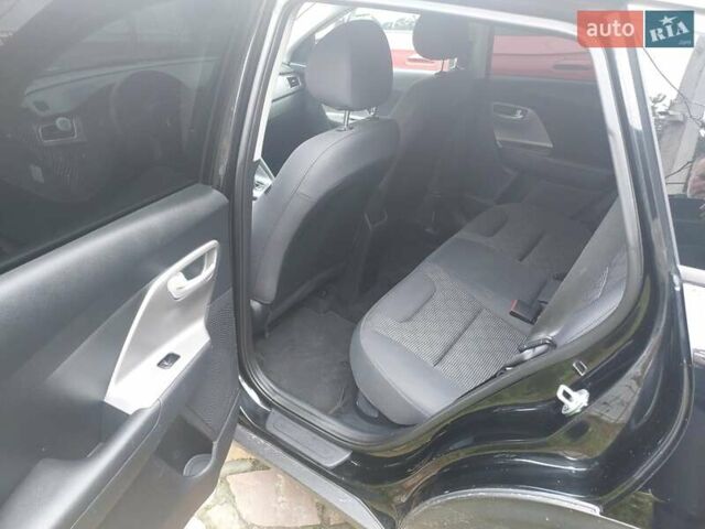 Чорний Кіа Niro, об'ємом двигуна 1.6 л та пробігом 177 тис. км за 15200 $, фото 8 на Automoto.ua