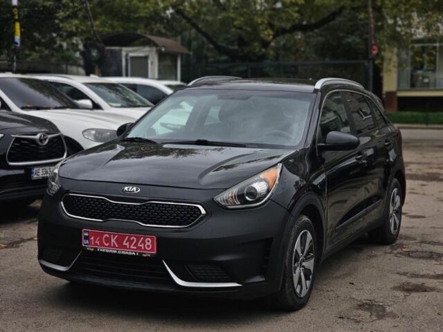 Чорний Кіа Niro, об'ємом двигуна 1.6 л та пробігом 135 тис. км за 327 $, фото 5 на Automoto.ua
