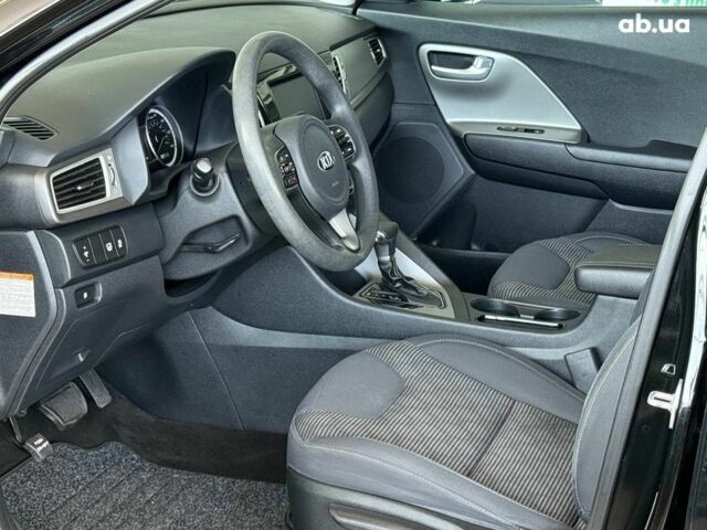 Черный Киа Niro, объемом двигателя 1.6 л и пробегом 65 тыс. км за 18190 $, фото 10 на Automoto.ua