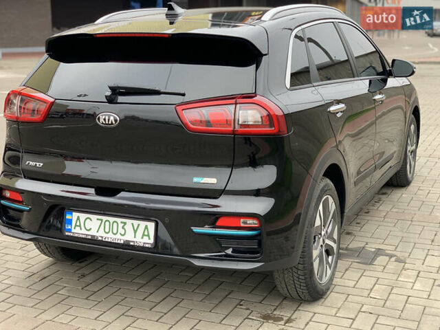 Чорний Кіа Niro, об'ємом двигуна 0 л та пробігом 159 тис. км за 17999 $, фото 18 на Automoto.ua
