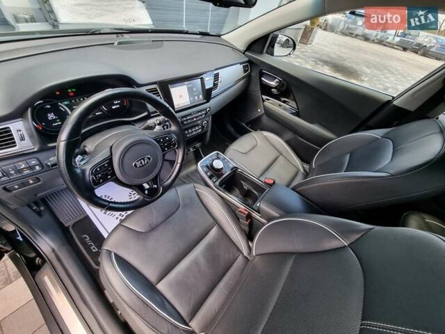 Черный Киа Niro, объемом двигателя 0 л и пробегом 89 тыс. км за 19899 $, фото 52 на Automoto.ua