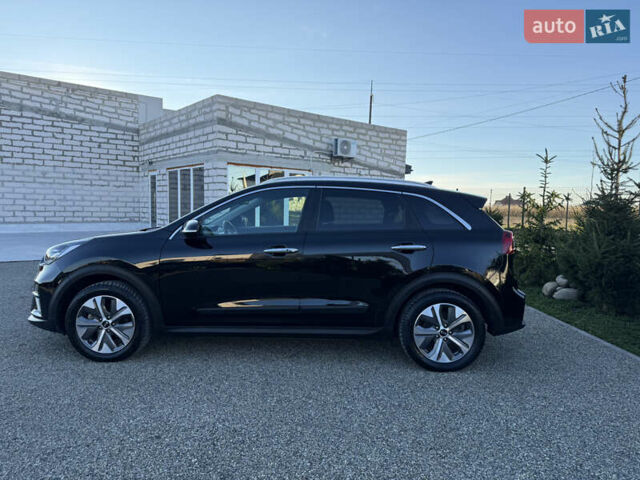 Черный Киа Niro, объемом двигателя 0 л и пробегом 71 тыс. км за 18999 $, фото 6 на Automoto.ua