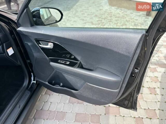 Киа Niro 2019 в Виннице на Automoto.ua Черный Киа Niro, объемом двигателя 0 л и пробегом 108 тыс. км за 15900 $, фото 5 на Automoto.ua