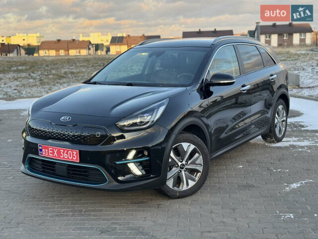 Черный Киа Niro, объемом двигателя 0 л и пробегом 102 тыс. км за 16499 $, фото 2 на Automoto.ua