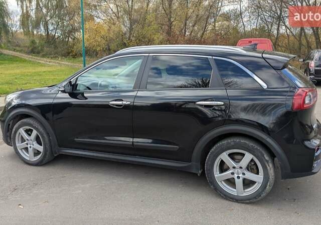 Черный Киа Niro, объемом двигателя 0 л и пробегом 135 тыс. км за 17300 $, фото 6 на Automoto.ua