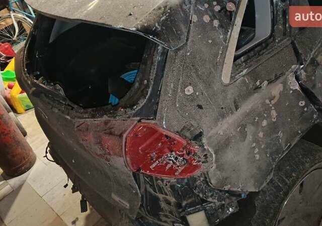 Чорний Кіа Niro, об'ємом двигуна 0 л та пробігом 130 тис. км за 7500 $, фото 3 на Automoto.ua