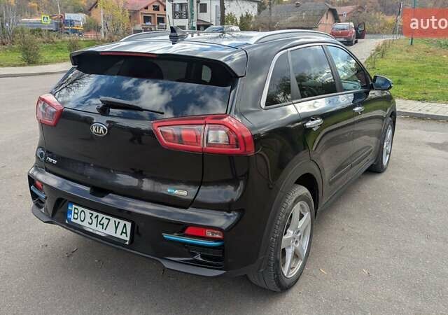 Черный Киа Niro, объемом двигателя 0 л и пробегом 135 тыс. км за 17300 $, фото 5 на Automoto.ua