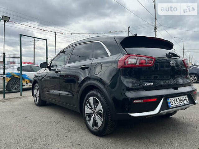 Чорний Кіа Niro, об'ємом двигуна 1.58 л та пробігом 105 тис. км за 17000 $, фото 1 на Automoto.ua