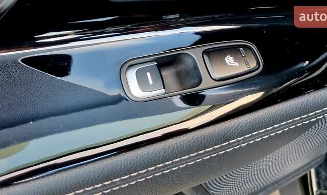 Черный Киа Niro, объемом двигателя 0 л и пробегом 89 тыс. км за 19899 $, фото 80 на Automoto.ua