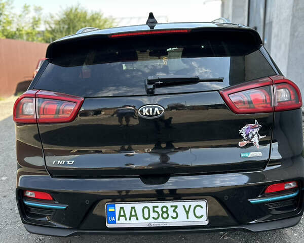 Черный Киа Niro, объемом двигателя 0 л и пробегом 94 тыс. км за 18600 $, фото 1 на Automoto.ua