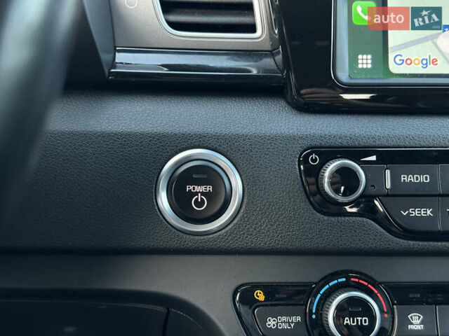 Черный Киа Niro, объемом двигателя 0 л и пробегом 148 тыс. км за 17500 $, фото 49 на Automoto.ua