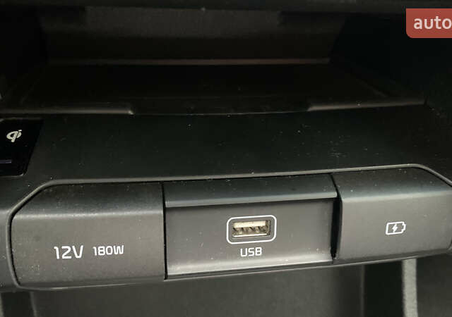 Чорний Кіа Niro, об'ємом двигуна 0 л та пробігом 159 тис. км за 17999 $, фото 34 на Automoto.ua