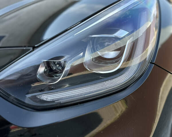 Черный Киа Niro, объемом двигателя 0 л и пробегом 94 тыс. км за 18600 $, фото 52 на Automoto.ua