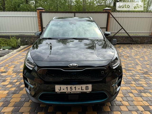 Чорний Кіа Niro, об'ємом двигуна 0 л та пробігом 112 тис. км за 19600 $, фото 6 на Automoto.ua