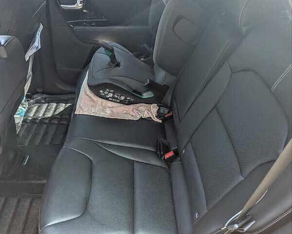 Черный Киа Niro, объемом двигателя 0 л и пробегом 117 тыс. км за 19517 $, фото 18 на Automoto.ua