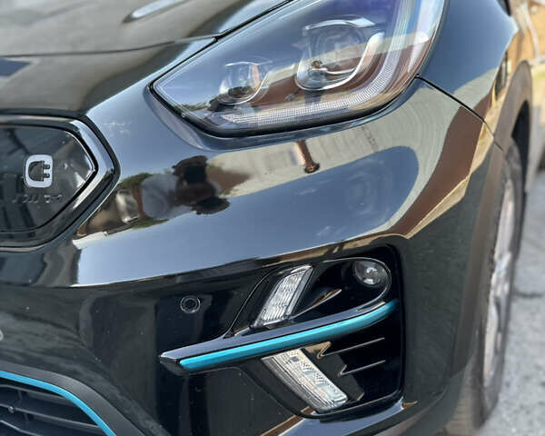 Черный Киа Niro, объемом двигателя 0 л и пробегом 94 тыс. км за 18600 $, фото 55 на Automoto.ua