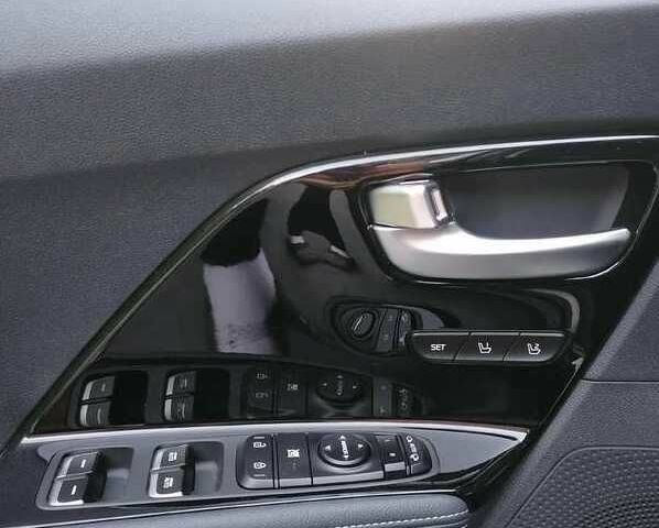 Киа Niro 2019 в Киеве на Automoto.ua Черный Киа Niro, объемом двигателя 0 л и пробегом 120 тыс. км за 11500 $, фото 15 на Automoto.ua