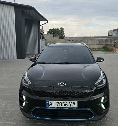 Чорний Кіа Niro, об'ємом двигуна 0 л та пробігом 120 тис. км за 21500 $, фото 1 на Automoto.ua