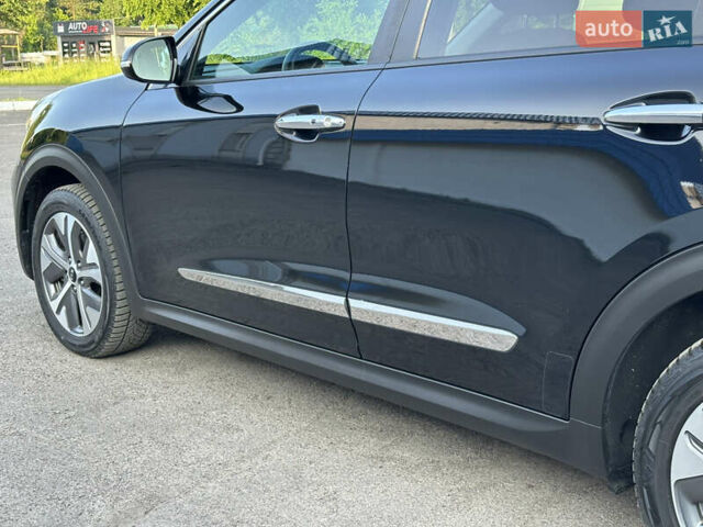 Черный Киа Niro, объемом двигателя 0 л и пробегом 148 тыс. км за 17500 $, фото 12 на Automoto.ua