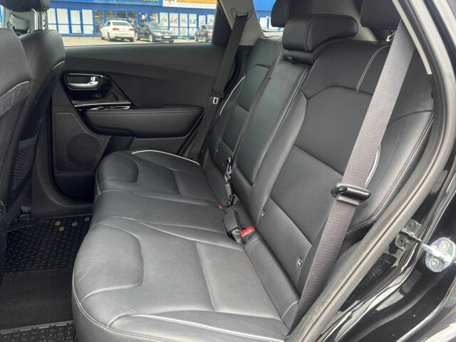 Киа Niro 2019 в Киеве на Automoto.ua Черный Киа Niro, объемом двигателя 0 л и пробегом 128 тыс. км за 17400 $, фото 14 на Automoto.ua