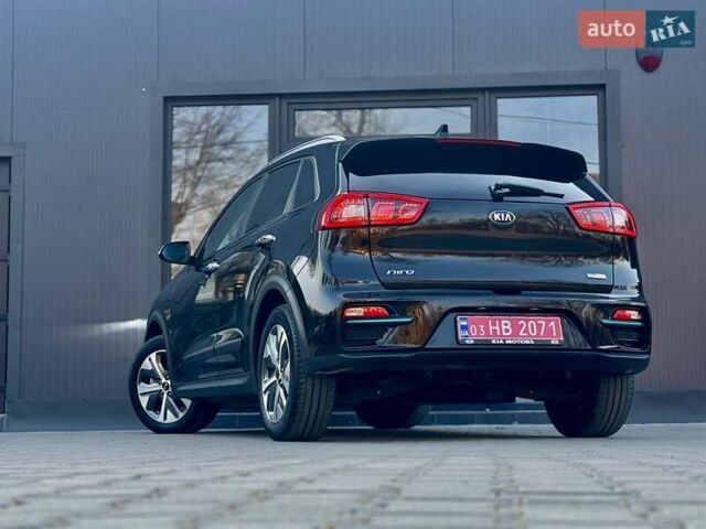 Черный Киа Niro, объемом двигателя 0 л и пробегом 68 тыс. км за 18750 $, фото 55 на Automoto.ua