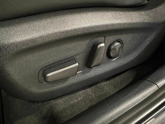 Черный Киа Niro, объемом двигателя 0 л и пробегом 155 тыс. км за 13700 $, фото 13 на Automoto.ua