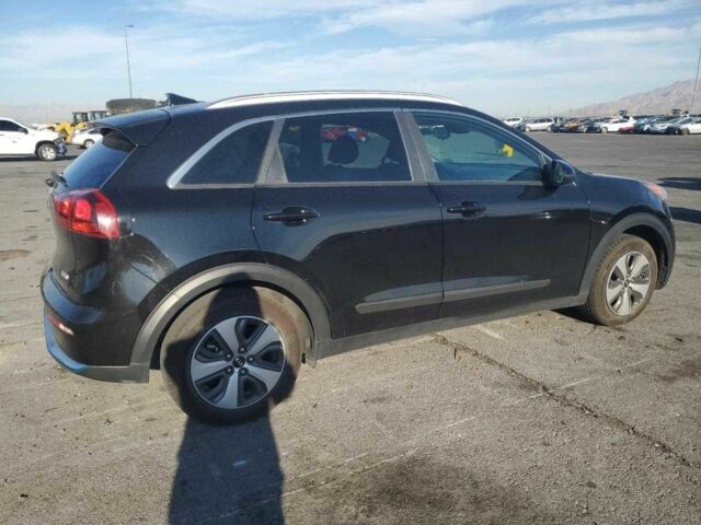Чорний Кіа Niro, об'ємом двигуна 0 л та пробігом 94 тис. км за 3800 $, фото 2 на Automoto.ua