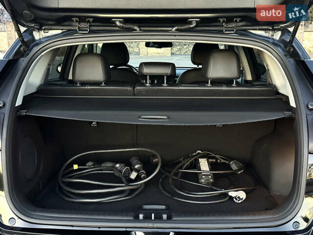 Чорний Кіа Niro, об'ємом двигуна 0 л та пробігом 93 тис. км за 18700 $, фото 30 на Automoto.ua