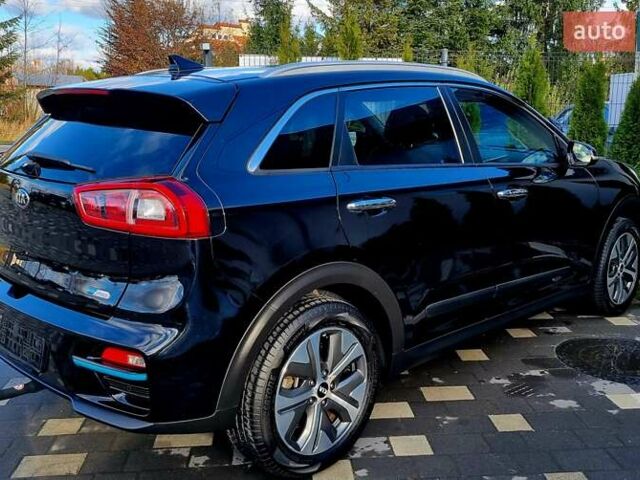 Черный Киа Niro, объемом двигателя 0 л и пробегом 89 тыс. км за 19899 $, фото 13 на Automoto.ua
