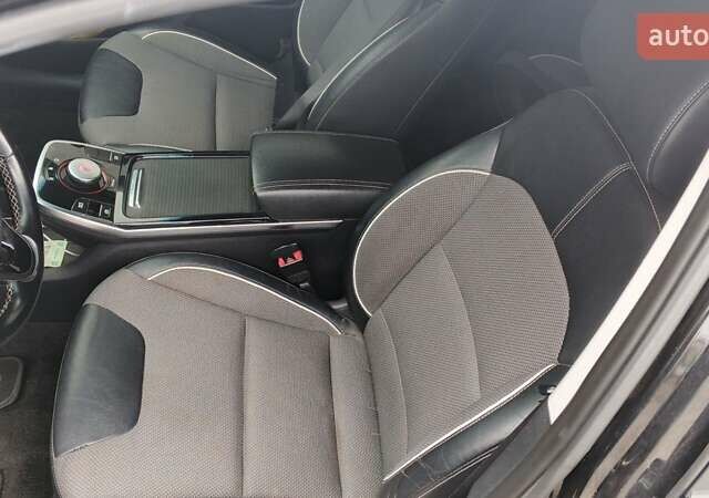 Черный Киа Niro, объемом двигателя 0 л и пробегом 130 тыс. км за 15300 $, фото 7 на Automoto.ua