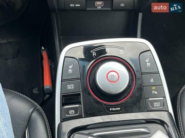 Черный Киа Niro, объемом двигателя 0 л и пробегом 112 тыс. км за 18700 $, фото 21 на Automoto.ua