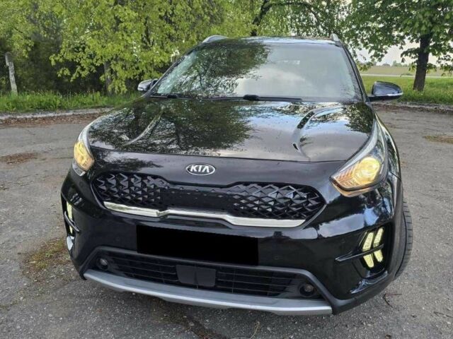Чорний Кіа Niro, об'ємом двигуна 0 л та пробігом 78 тис. км за 11900 $, фото 2 на Automoto.ua