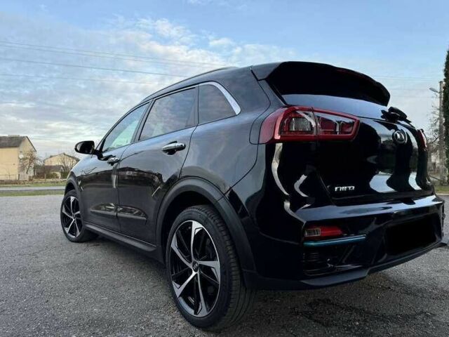 Киа Niro 2019 в Киеве на Automoto.ua Черный Киа Niro, объемом двигателя 0 л и пробегом 107 тыс. км за 15600 $, фото 5 на Automoto.ua
