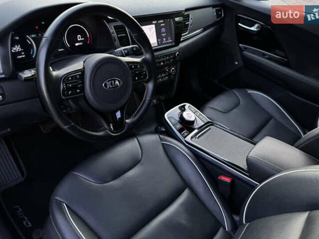 Кіа Niro 2019 у Кропивницькому (Кіровограді) на Automoto.ua Чорний Кіа Niro, об'ємом двигуна 0 л та пробігом 37 тис. км за 16000 $, фото 7 на Automoto.ua