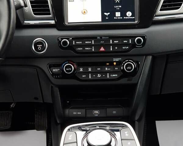 Черный Киа Niro, объемом двигателя 0 л и пробегом 113 тыс. км за 18200 $, фото 21 на Automoto.ua