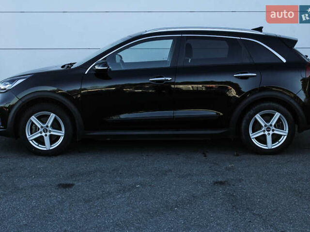 Черный Киа Niro, объемом двигателя 0 л и пробегом 31 тыс. км за 15500 $, фото 5 на Automoto.ua