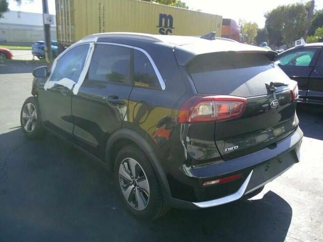 Чорний Кіа Niro, об'ємом двигуна 1.6 л та пробігом 145 тис. км за 8500 $, фото 2 на Automoto.ua