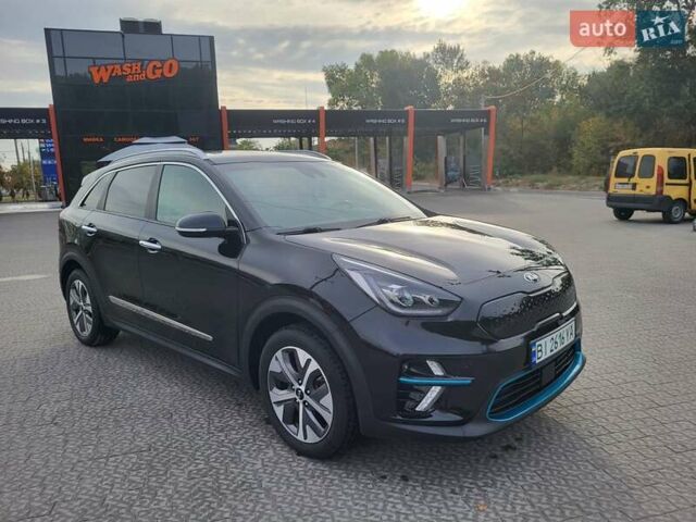 Черный Киа Niro, объемом двигателя 0 л и пробегом 124 тыс. км за 19000 $, фото 3 на Automoto.ua