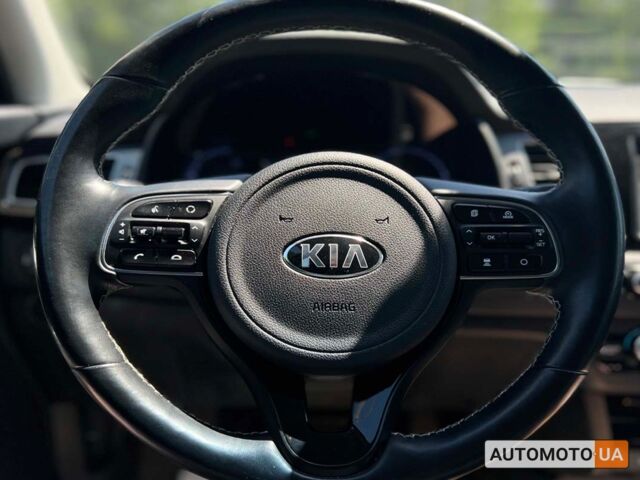 Черный Киа Niro, объемом двигателя 64 л и пробегом 197 тыс. км за 18700 $, фото 20 на Automoto.ua