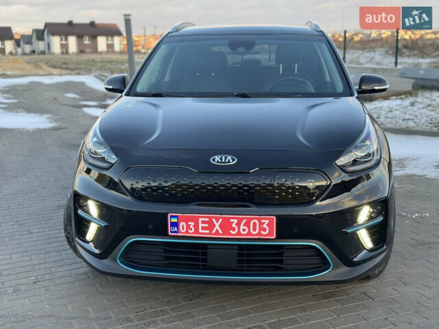 Черный Киа Niro, объемом двигателя 0 л и пробегом 102 тыс. км за 16499 $, фото 4 на Automoto.ua